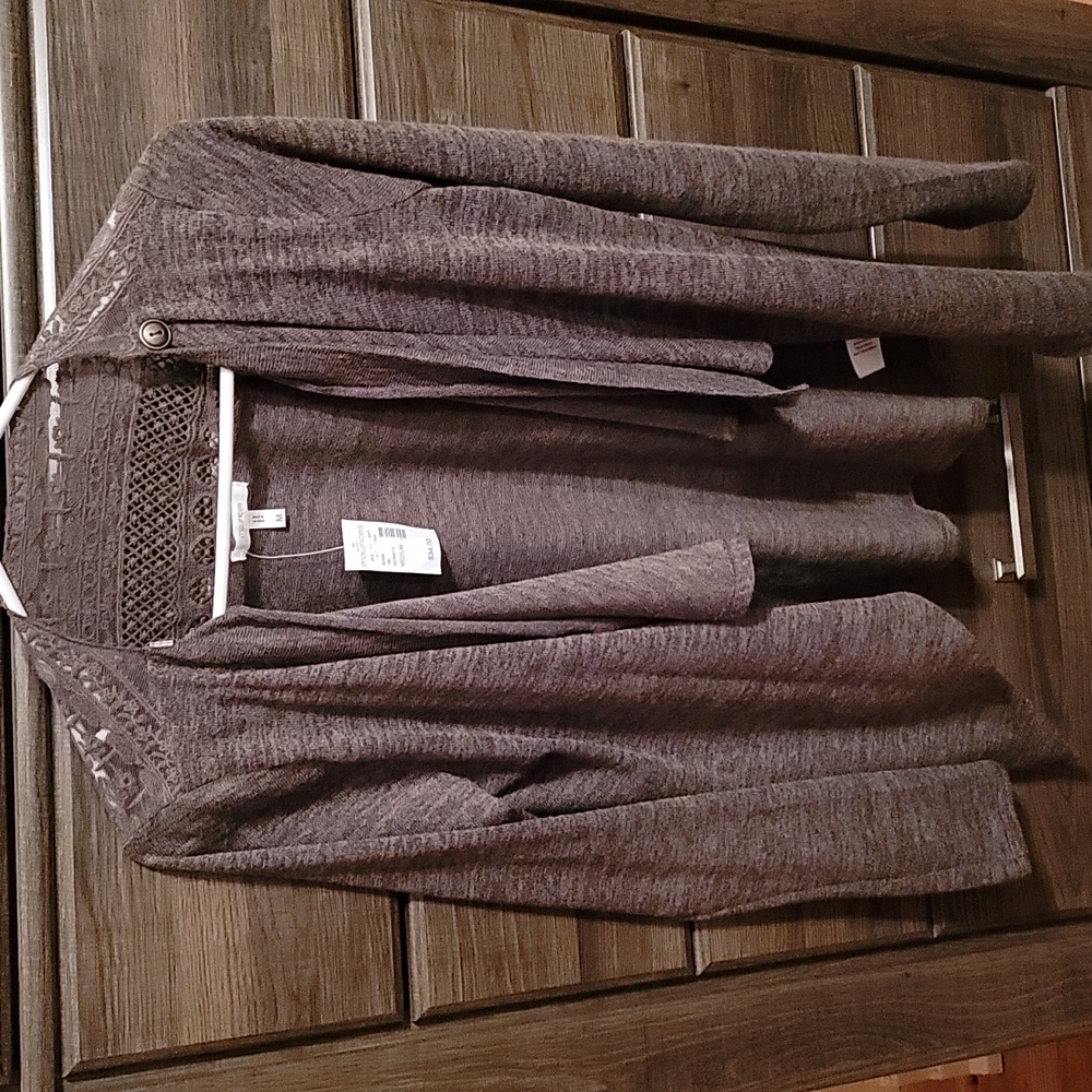Maurices, size medium, cardigan